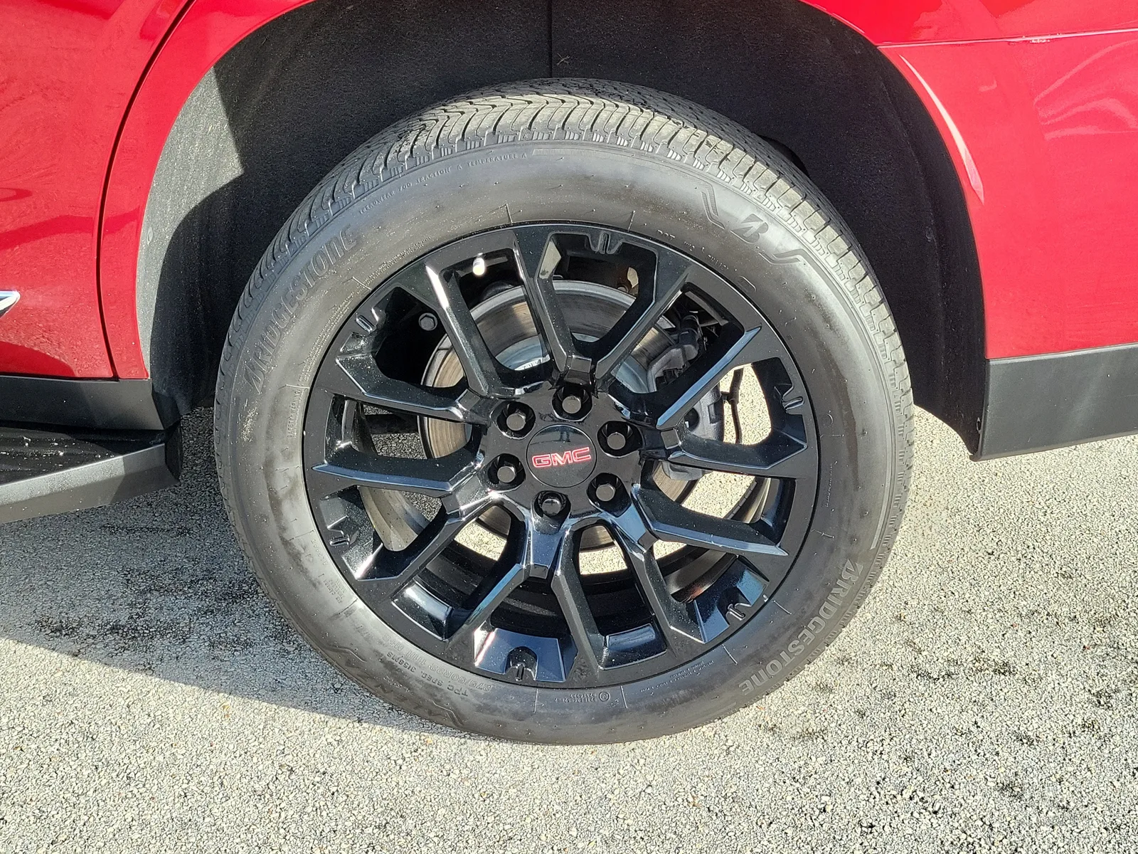 2025 GMC Yukon Elevation photo 9