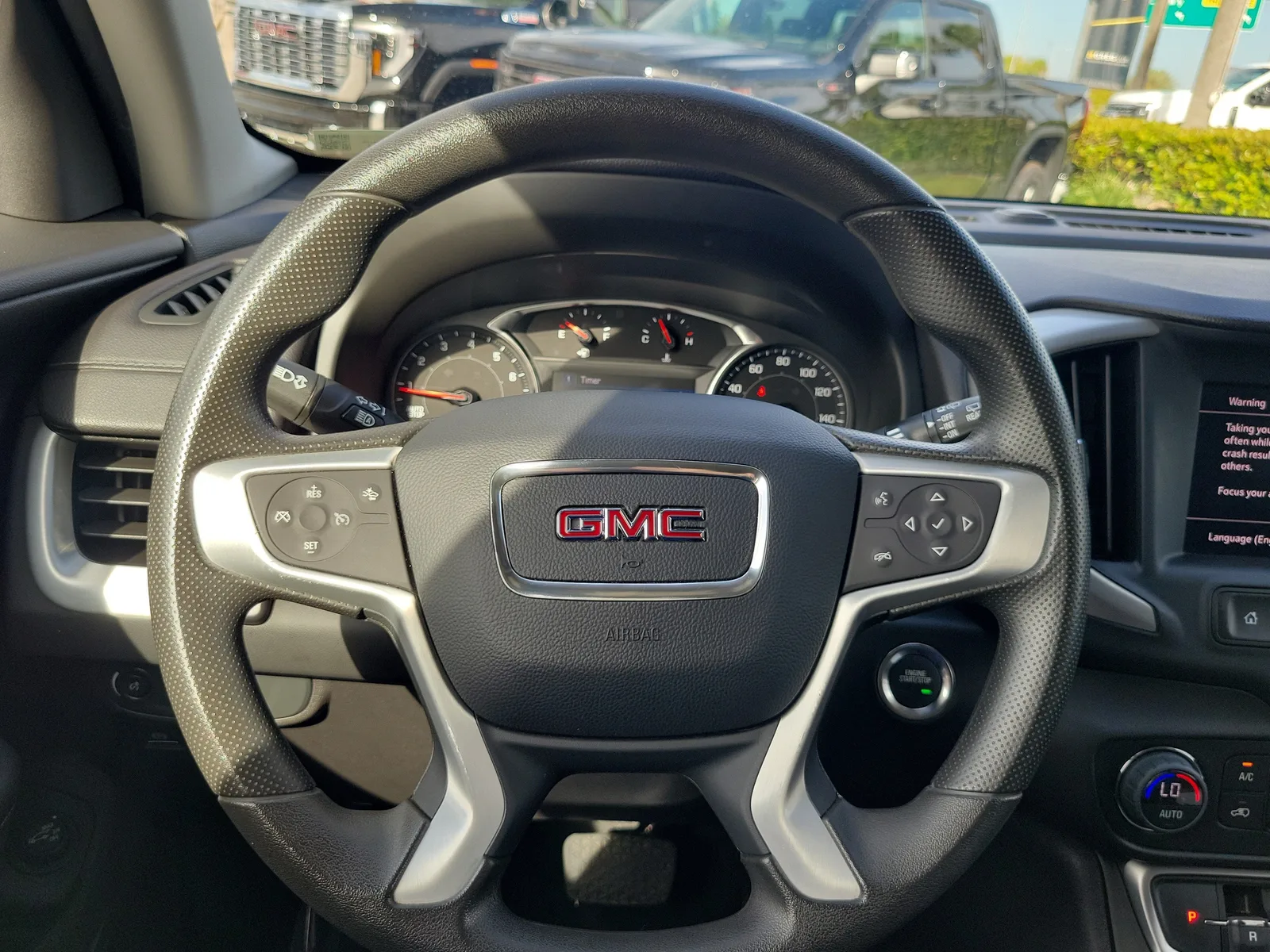 2023 GMC Terrain SLE photo 19