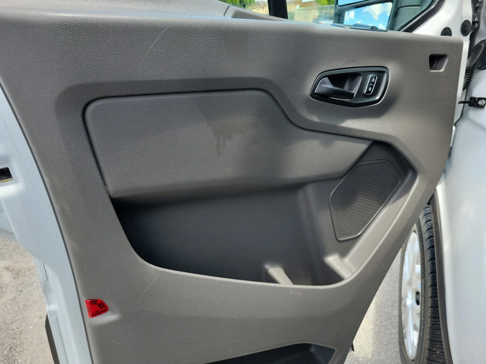 2024 Ford Transit Cargo Van Base photo 25