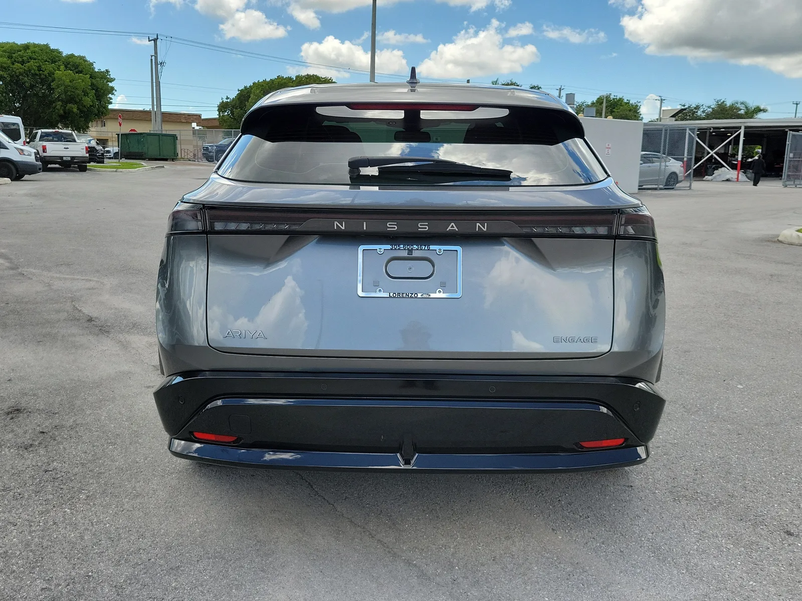 2023 Nissan ARIYA ENGAGE photo 6