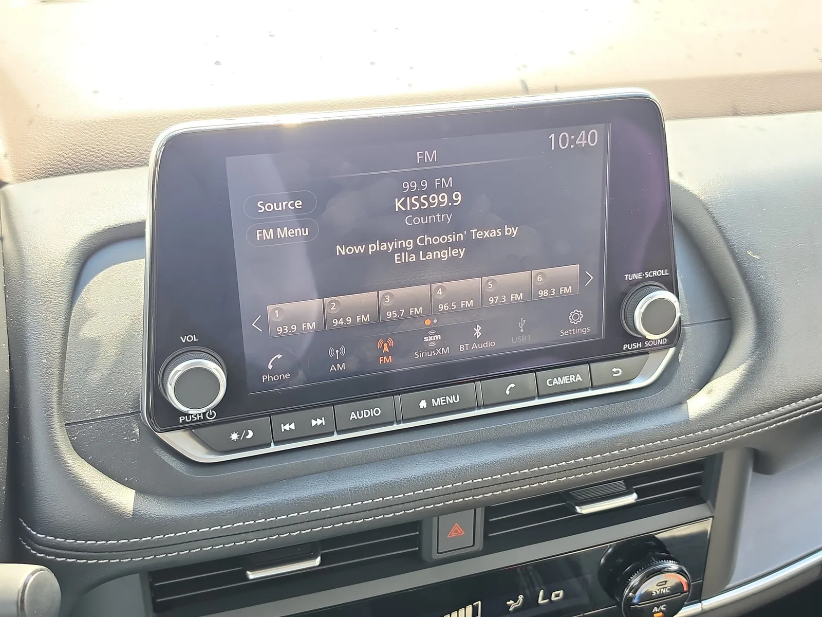 2023 Nissan Rogue SV photo 17