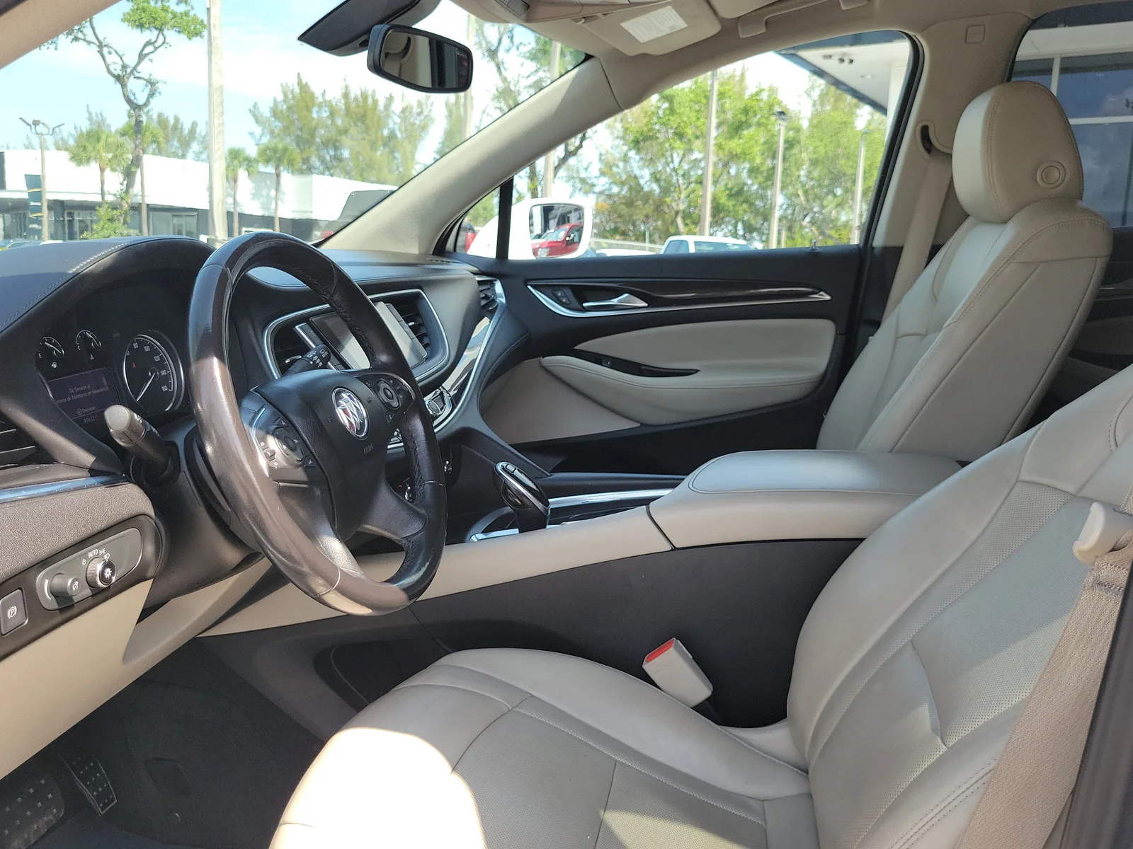 2020 Buick Enclave Essence photo 11