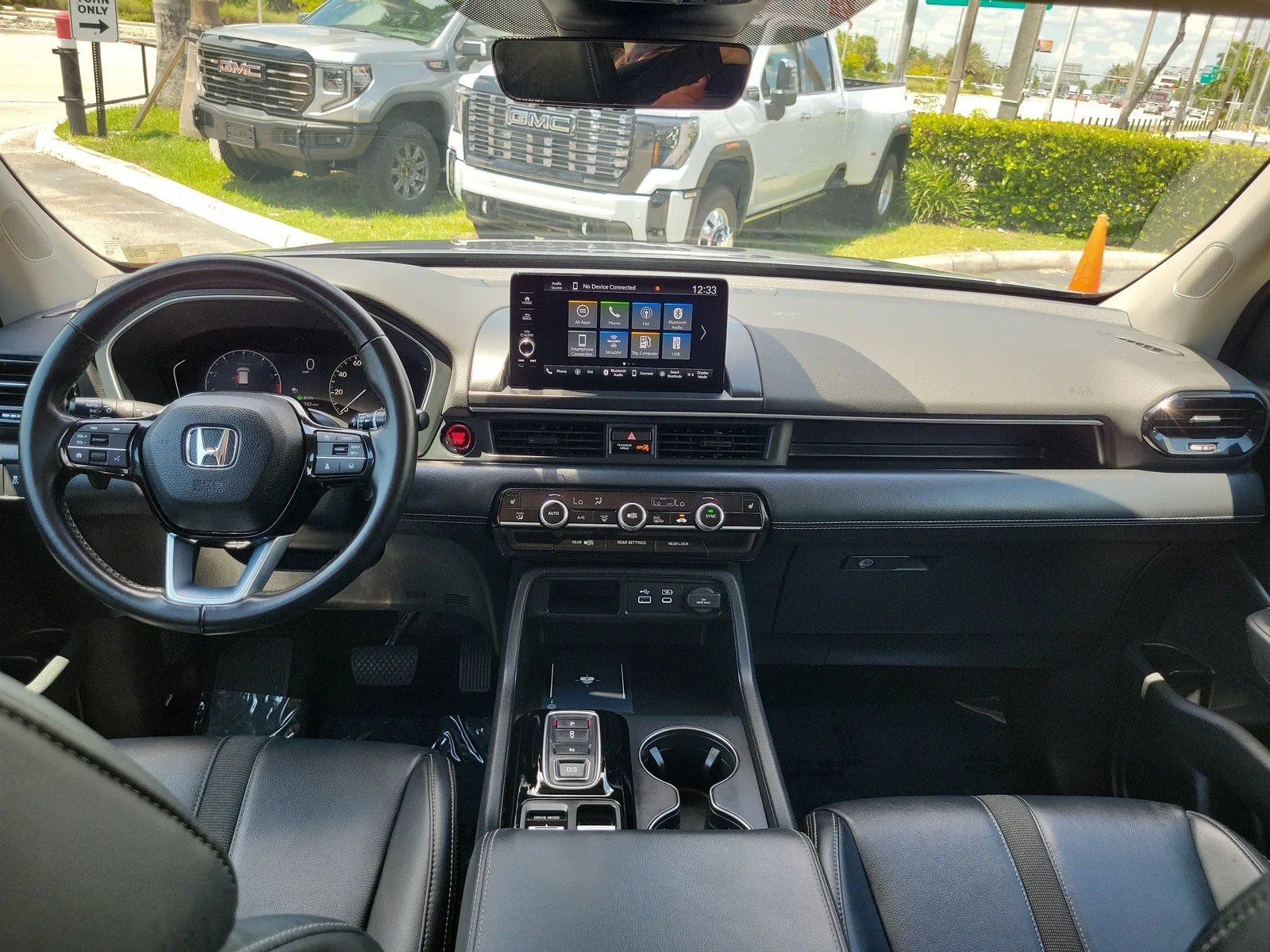 2024 Honda Pilot EX-L 8 Passenger photo 18