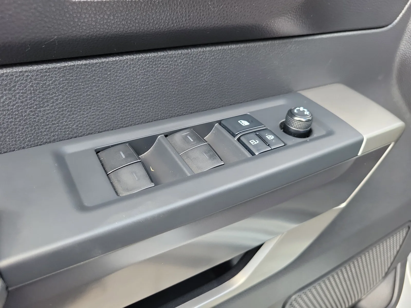 2022 Toyota Tundra 2WD SR5 photo 17