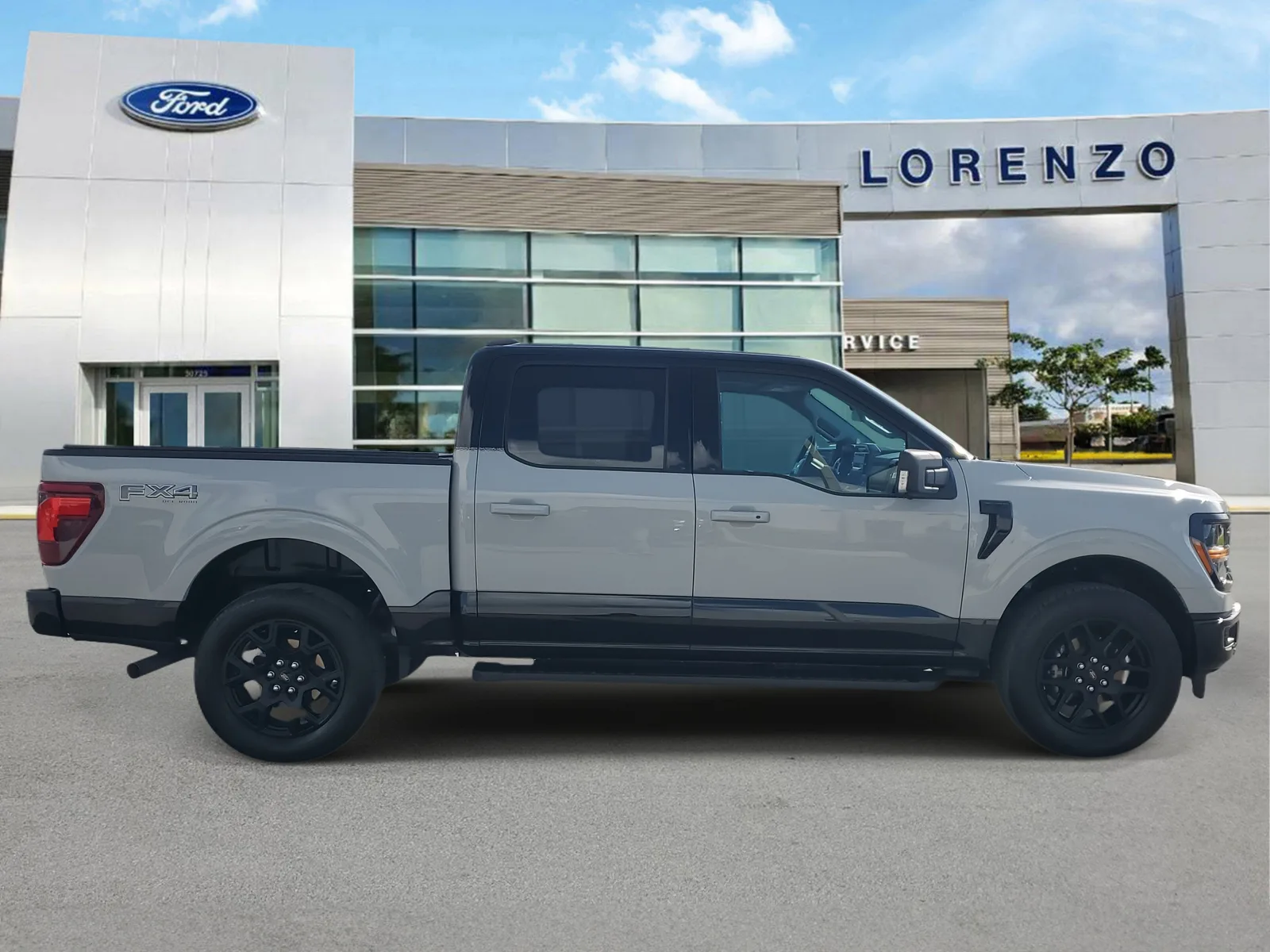 2024 Ford F-150 XLT 4WD photo 4
