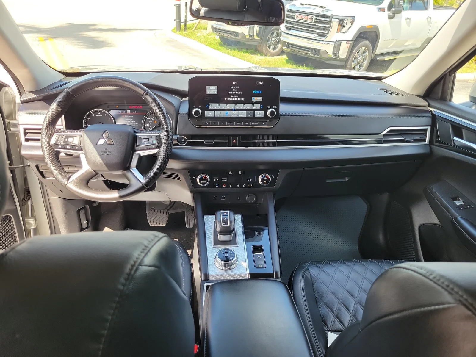 2022 Mitsubishi Outlander SEL photo 16
