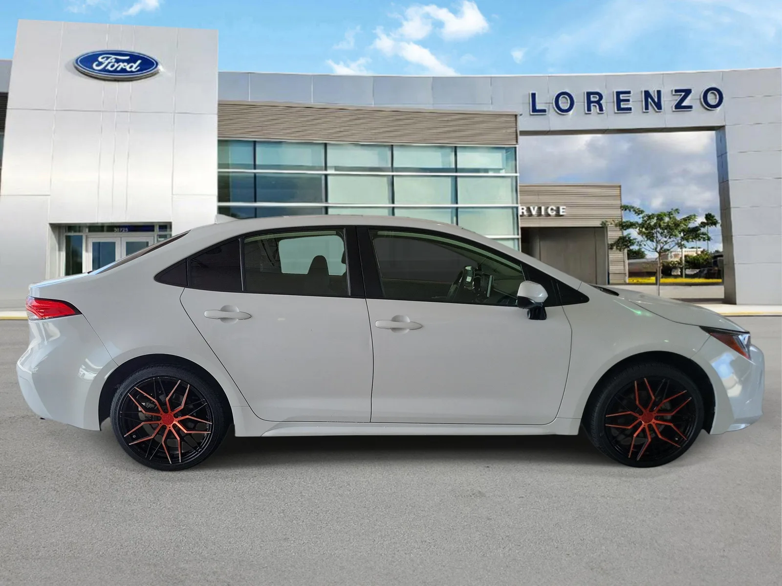 2021 Toyota Corolla LE photo 3