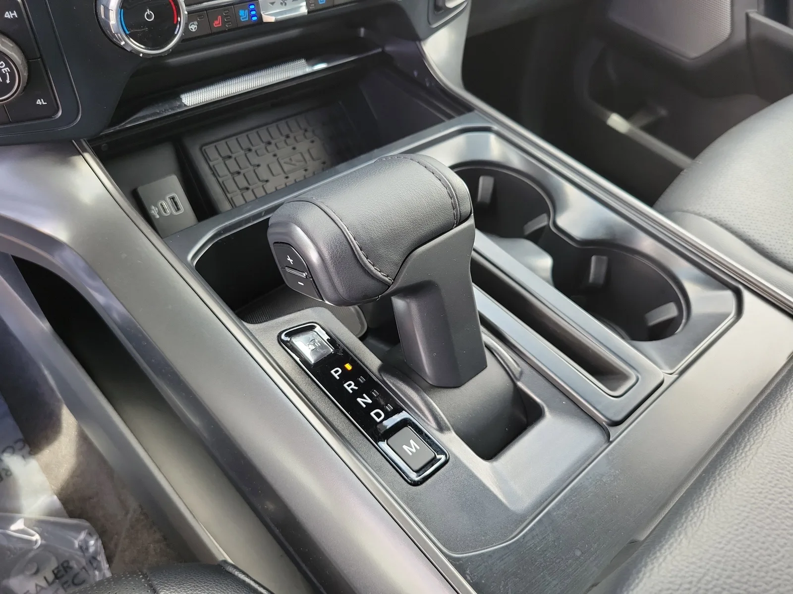 2025 Ford F-150 LARIAT 4WD photo 31