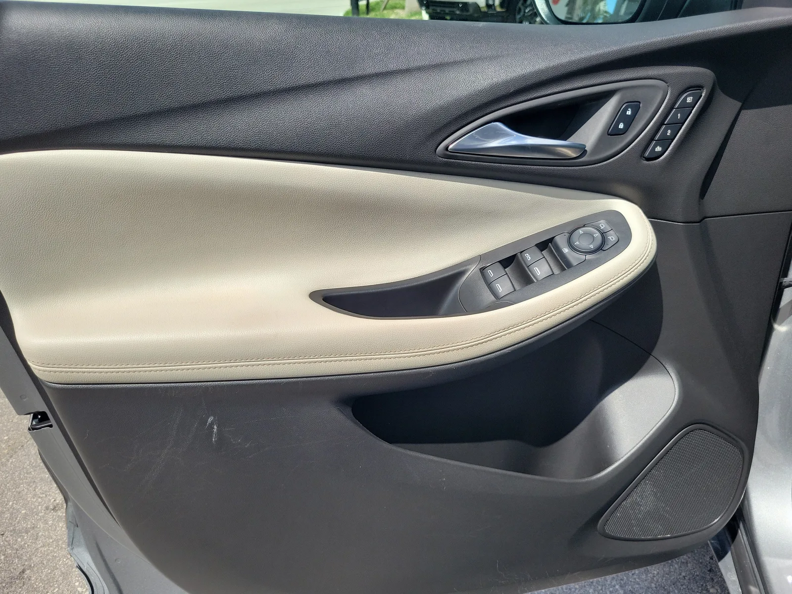2024 Buick Encore GX Avenir photo 22