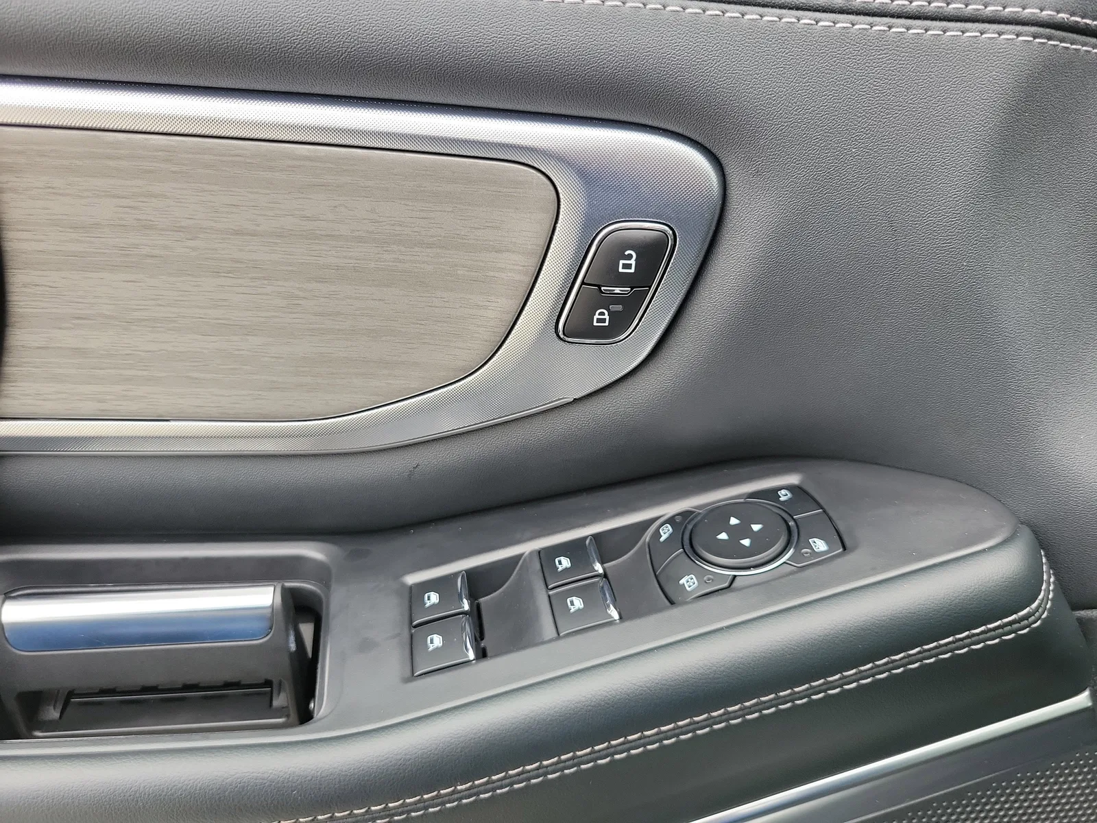 2025 Ford Expedition Platinum 4WD photo 24
