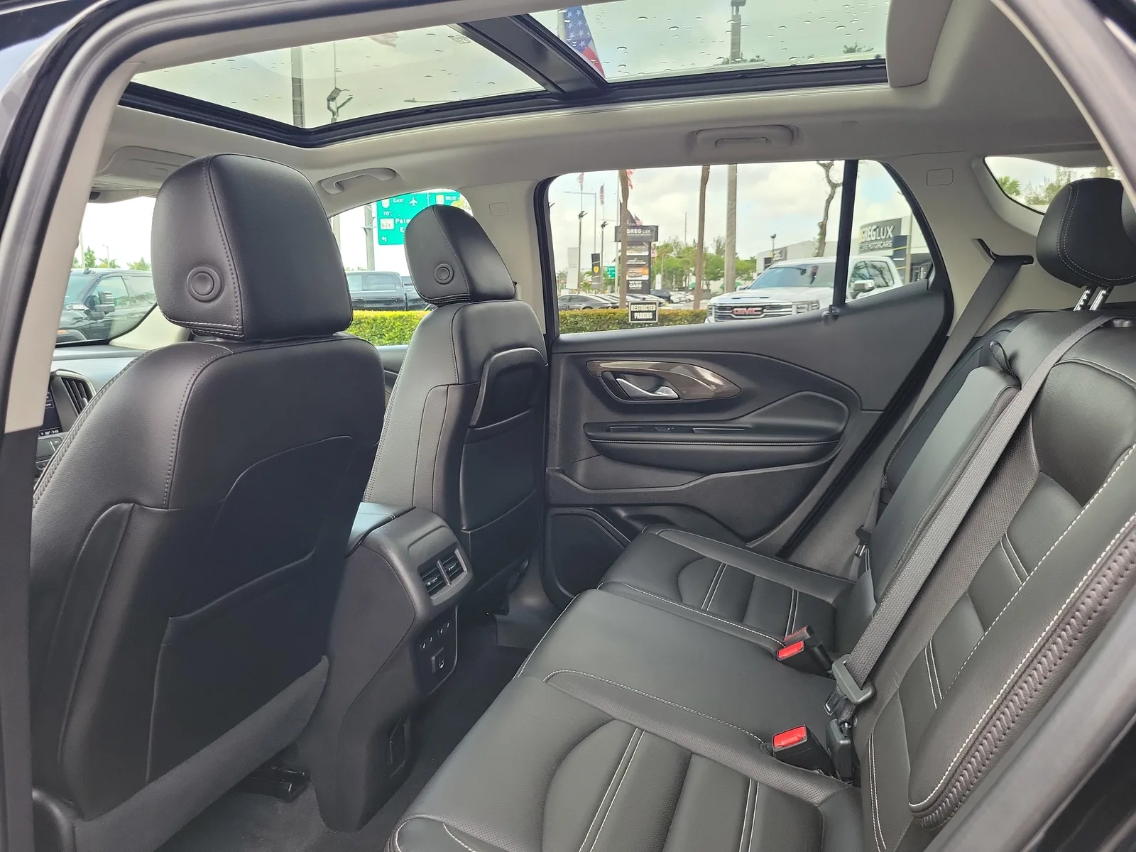 2024 GMC Terrain Denali photo 14