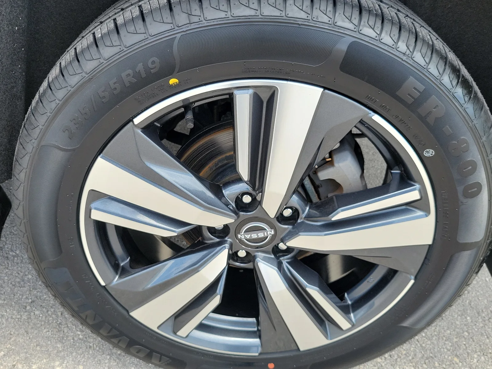 2023 Nissan Rogue SL 4WD photo 9