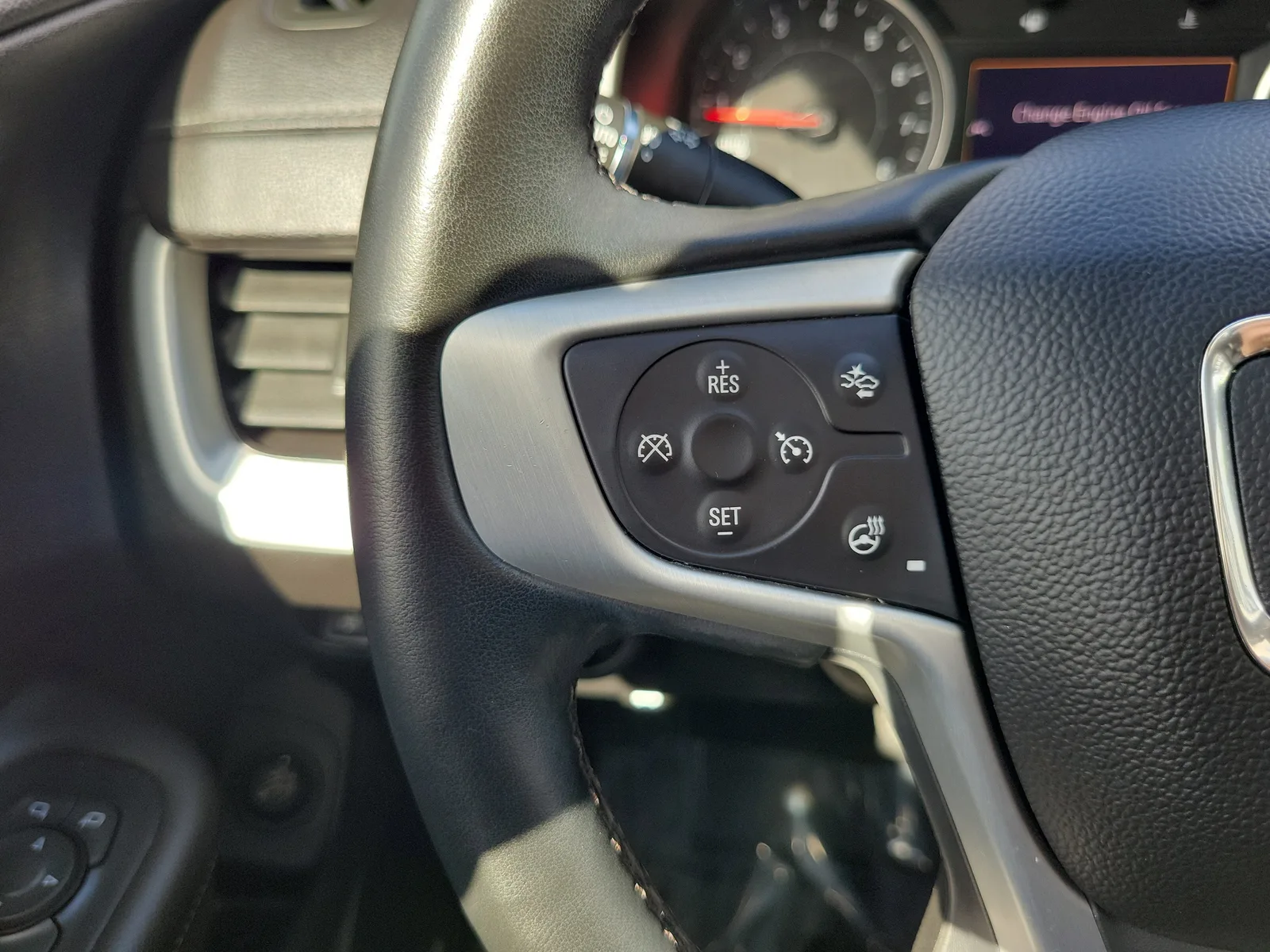 2023 GMC Terrain SLT photo 21