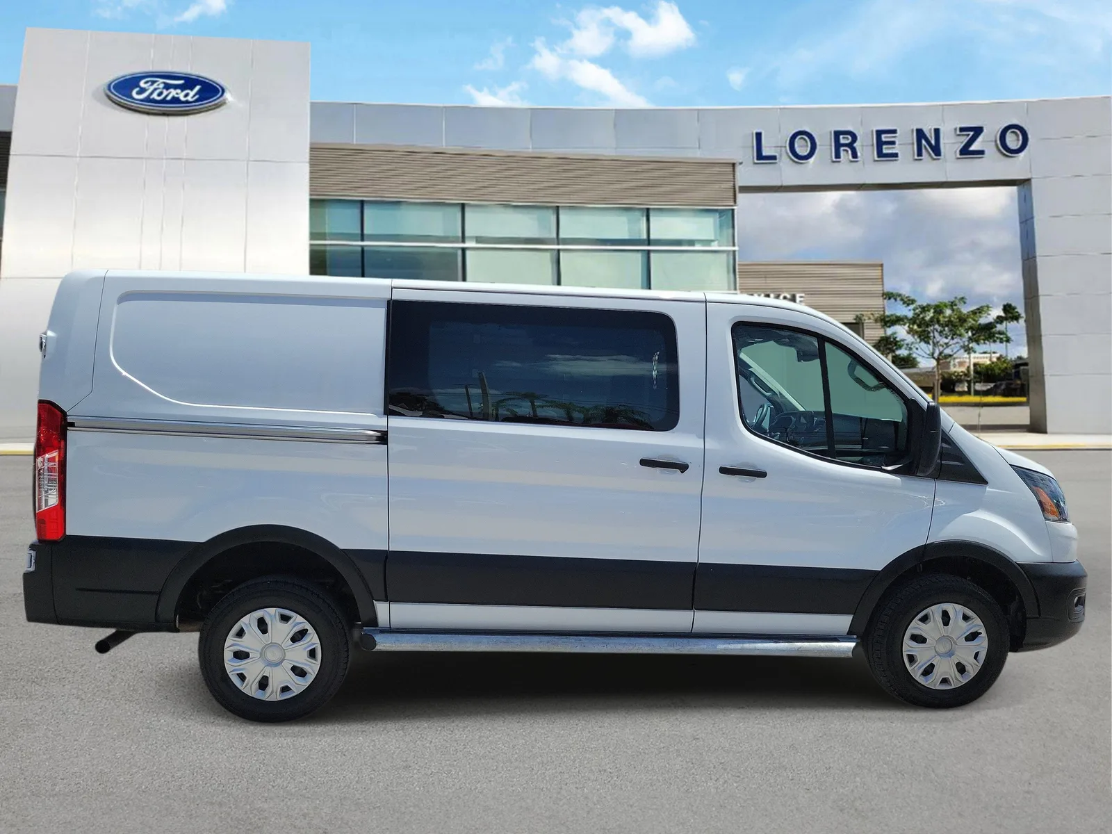 2024 Ford Transit Cargo Van Base photo 4