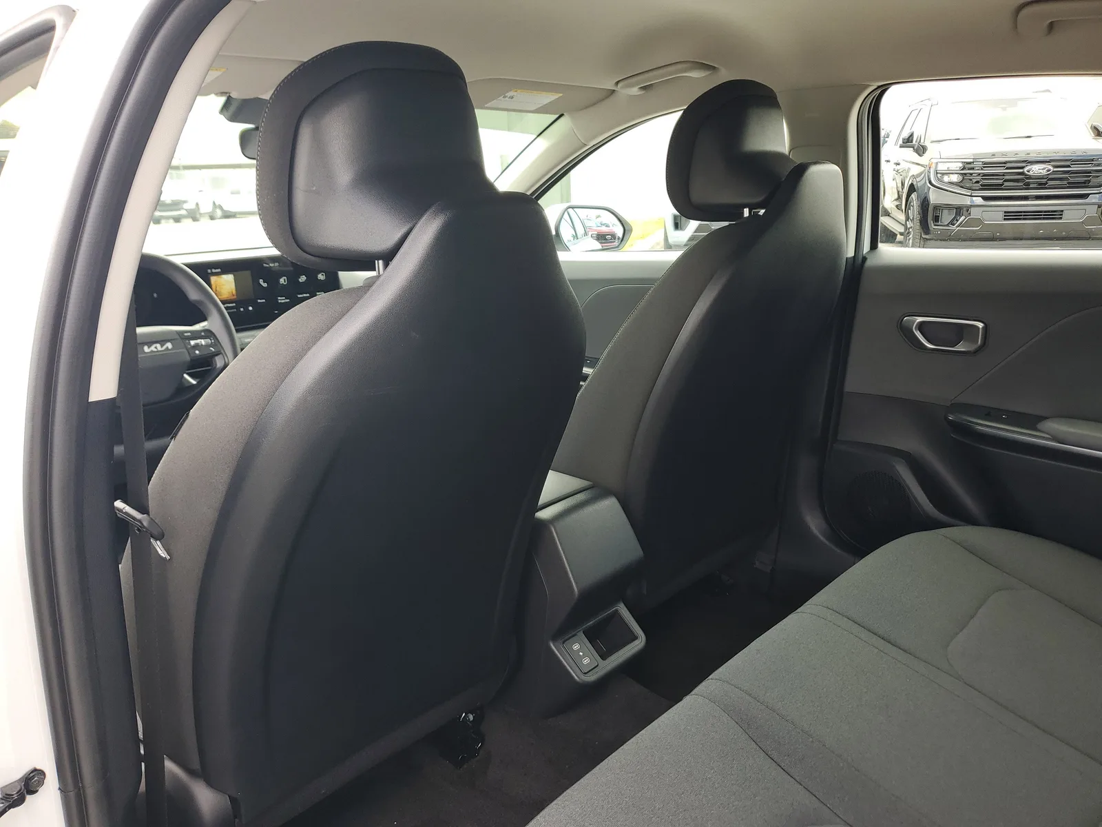 2025 Kia K4 LXS photo 13