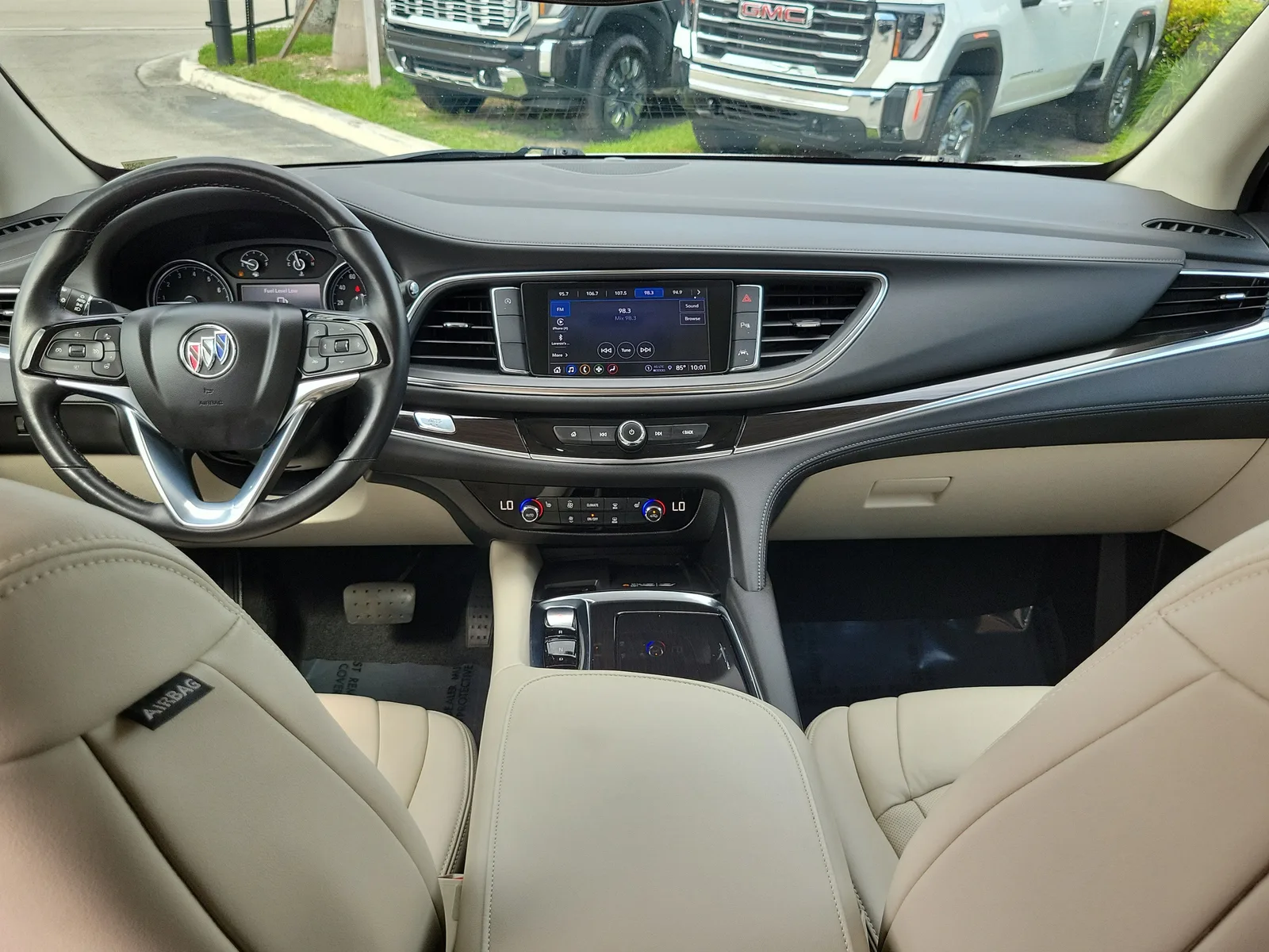 2024 Buick Enclave Essence photo 18