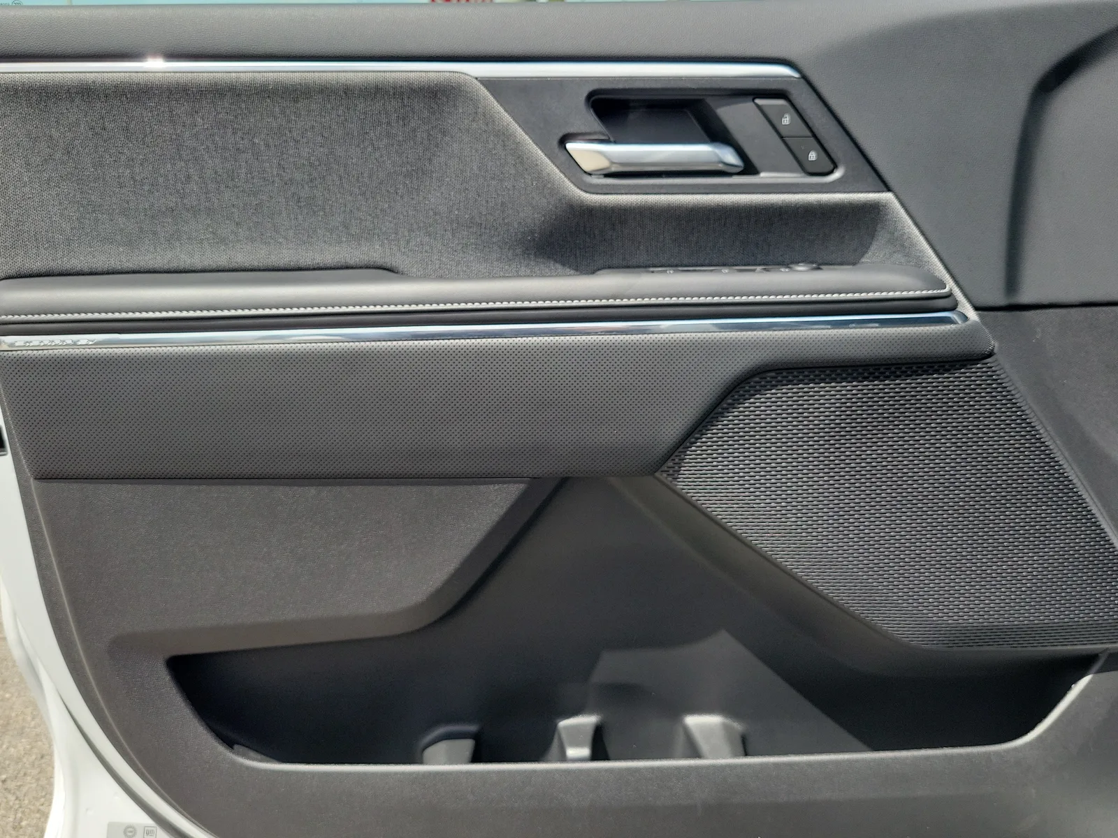 2026 GMC Sierra EV Elevation Extended Range photo 20
