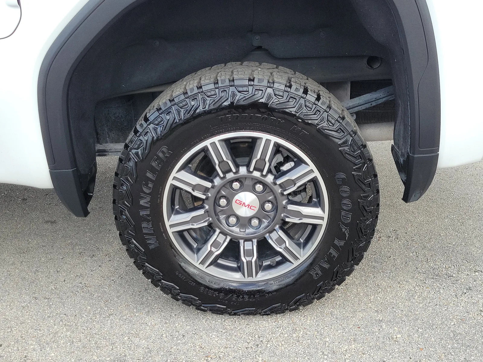 2025 GMC Sierra 1500 AT4 4WD photo 25