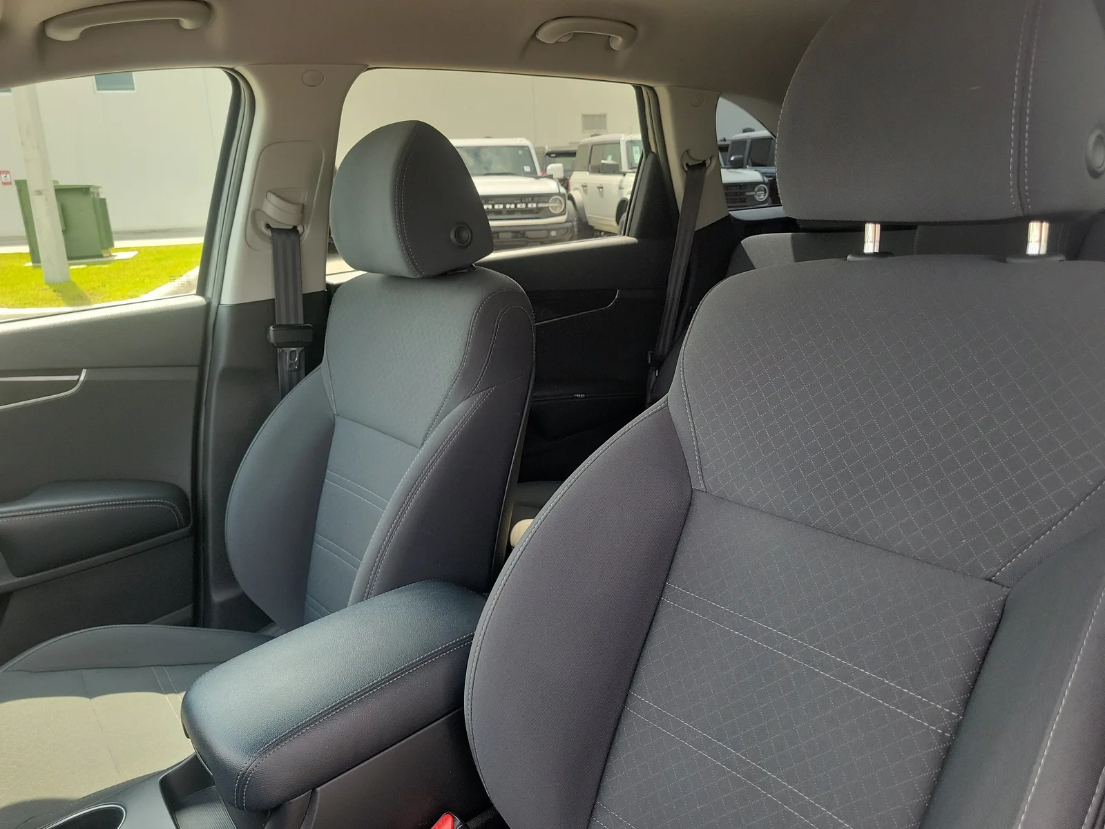 2020 Kia Sorento LX photo 12