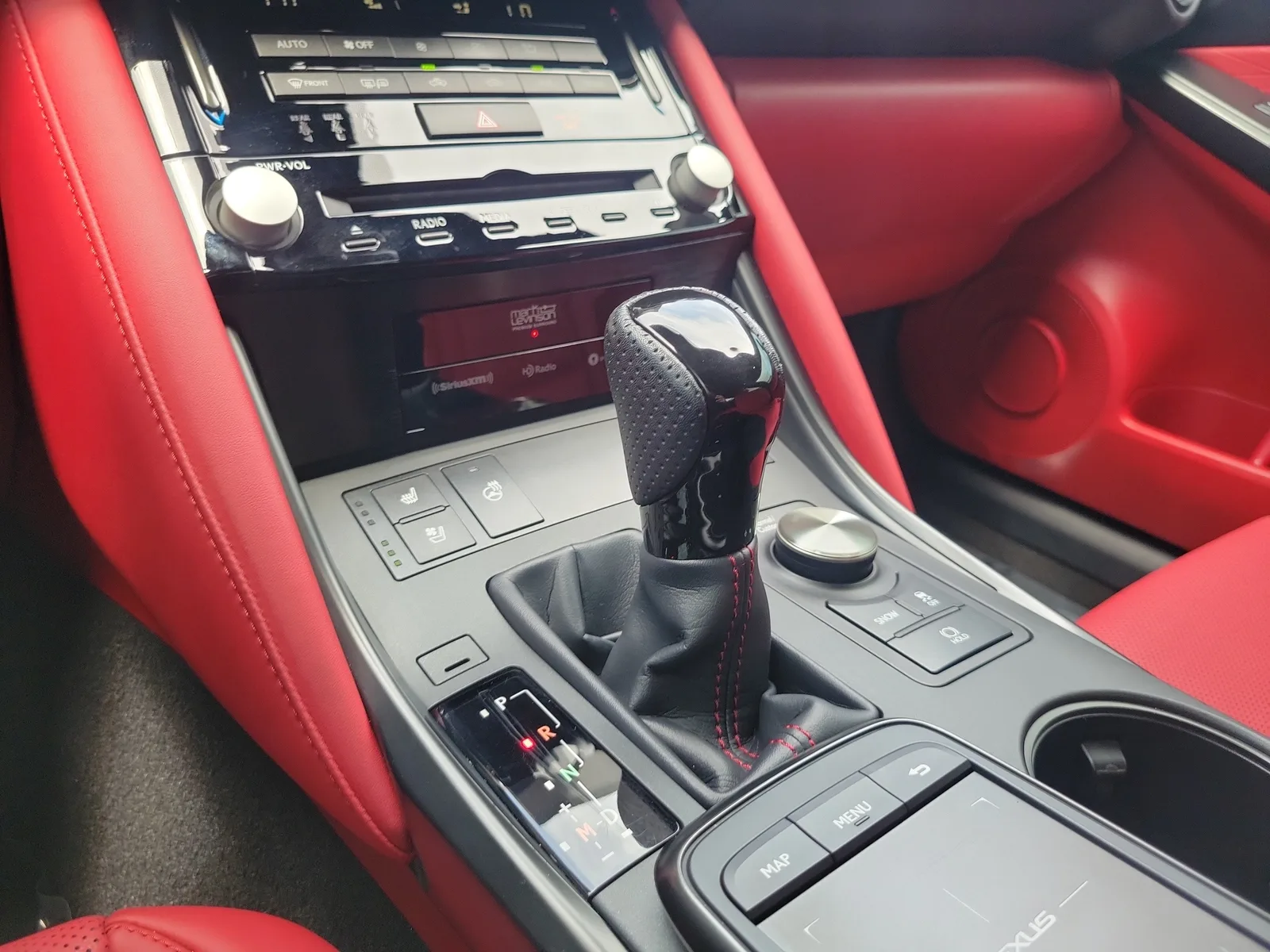 2023 Lexus IS IS 350 F SPORT photo 22