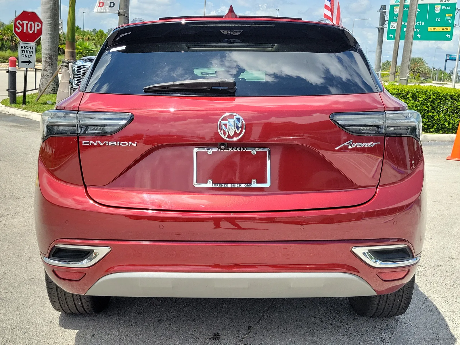 2023 Buick Envision Avenir photo 6
