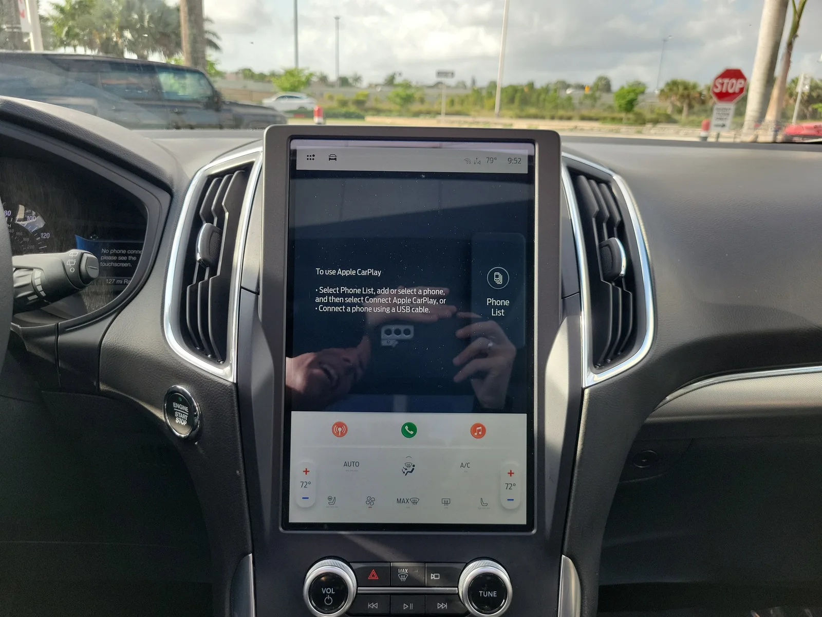 2022 Ford Edge Titanium 4WD photo 23