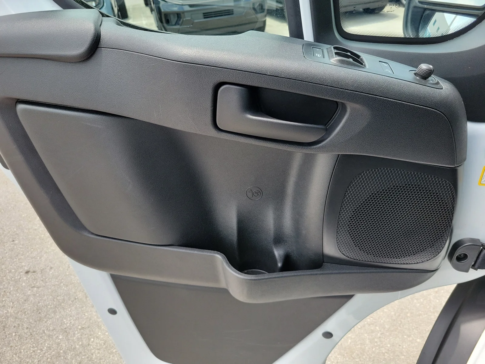 2026 RAM ProMaster Cargo Van Tradesman photo 25