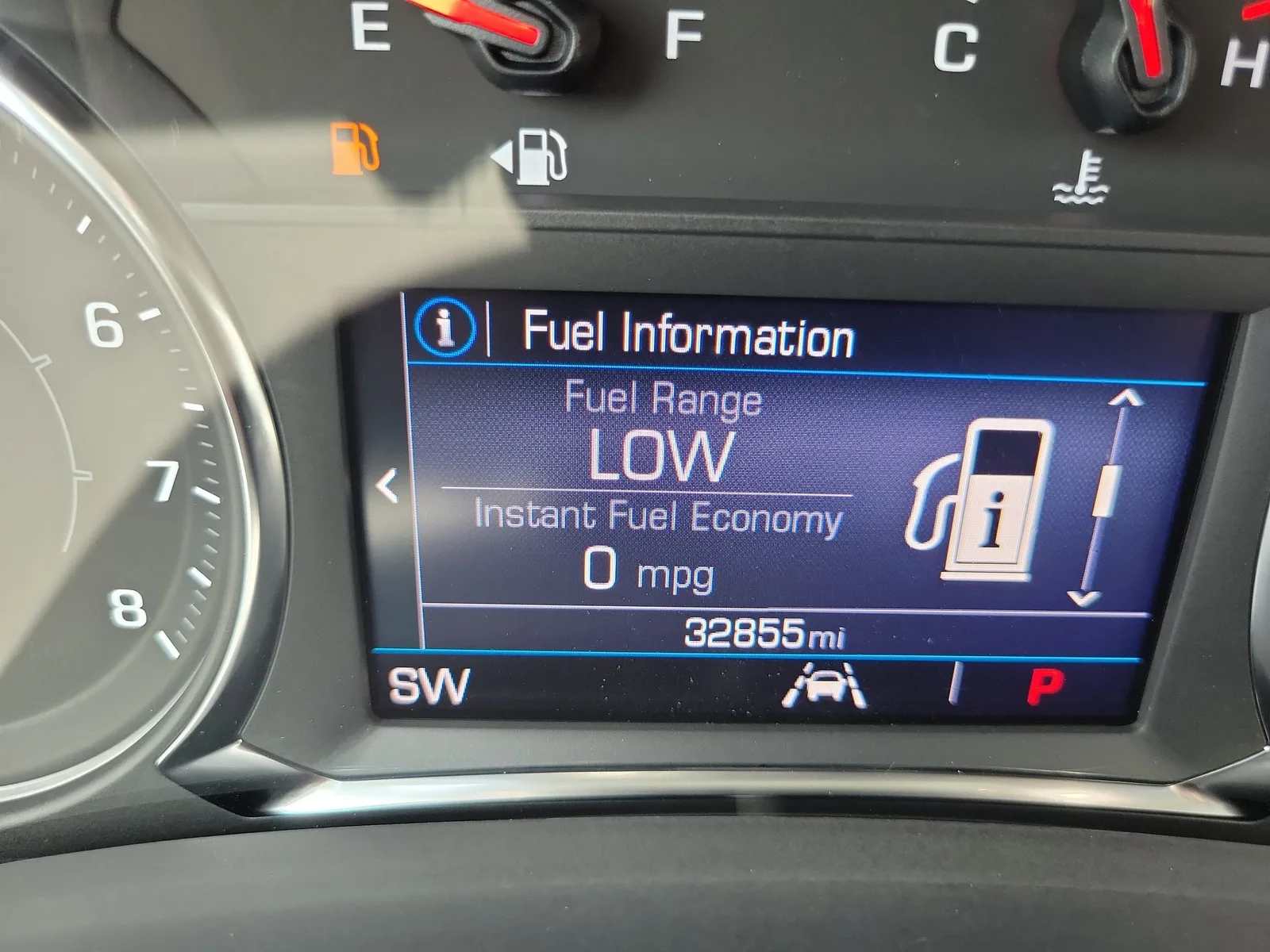 2023 GMC Terrain SLE photo 29