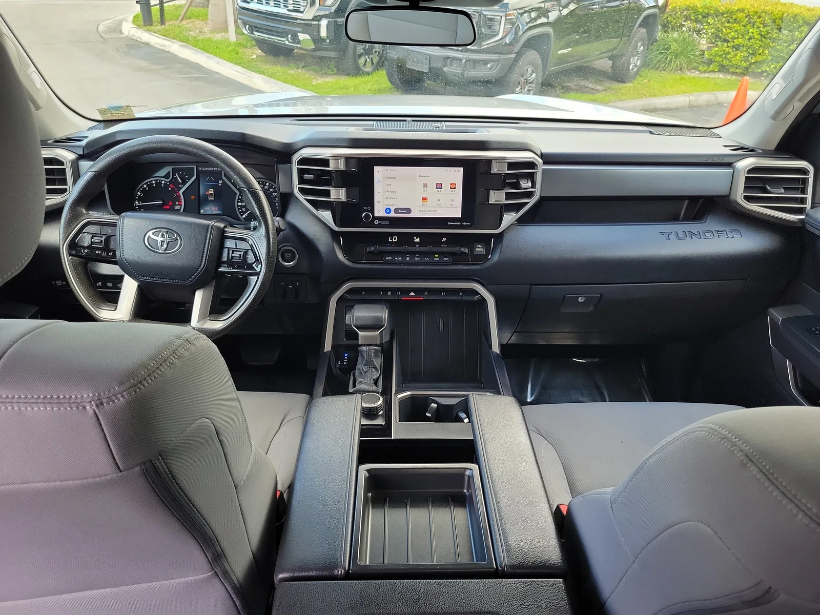 2022 Toyota Tundra 2WD SR5 photo 13