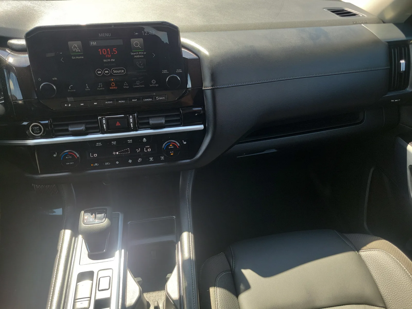 2022 Nissan Pathfinder SL photo 17