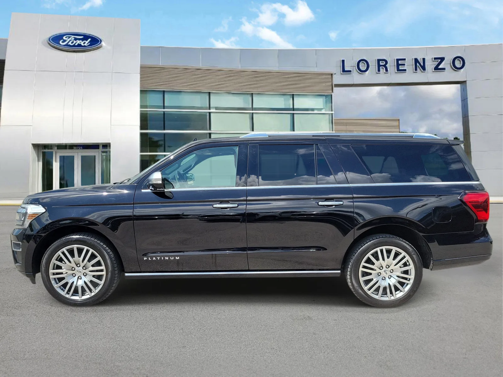 2023 Ford Expedition Max Platinum photo 8