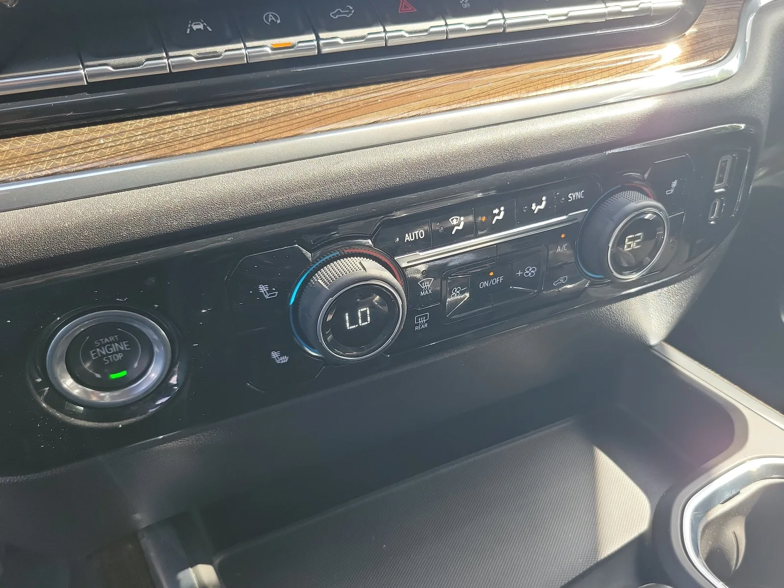 2023 Chevrolet Silverado 1500 LT Trail Boss 4WD Diesel photo 24