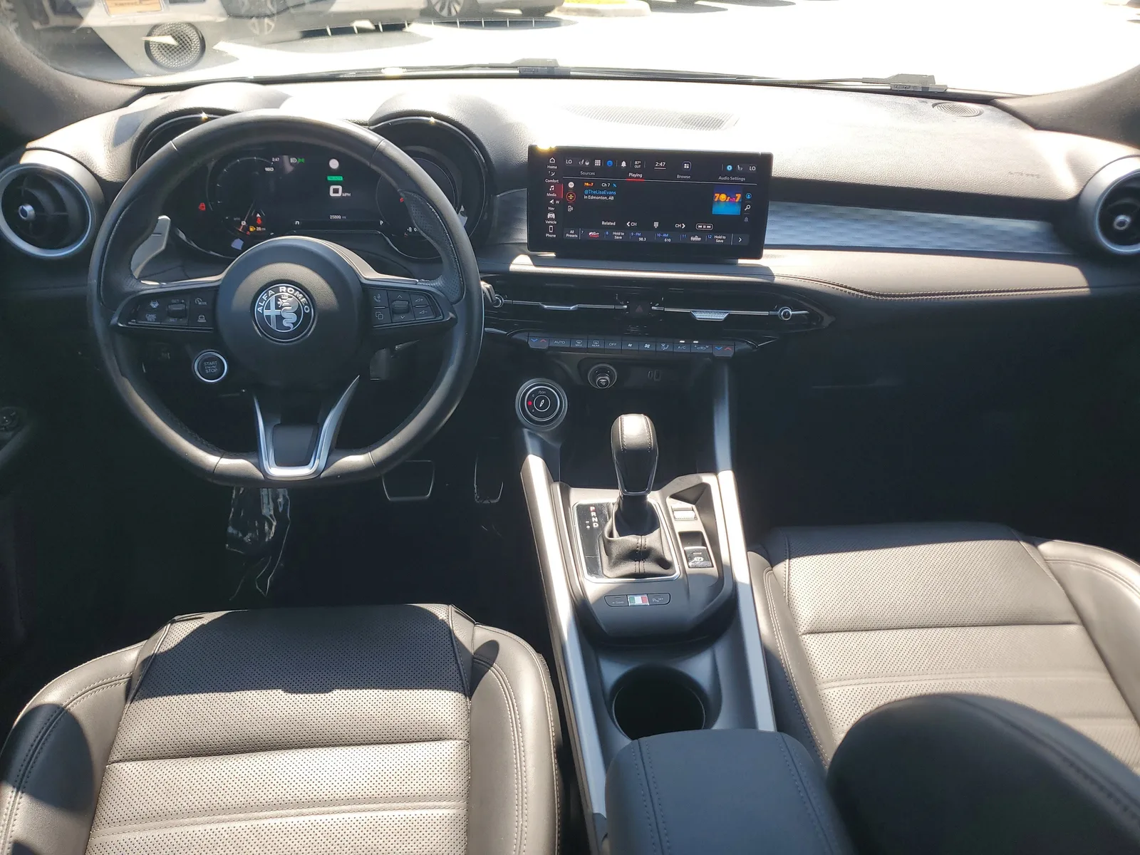 2024 Alfa Romeo Tonale Veloce E4WD photo 18