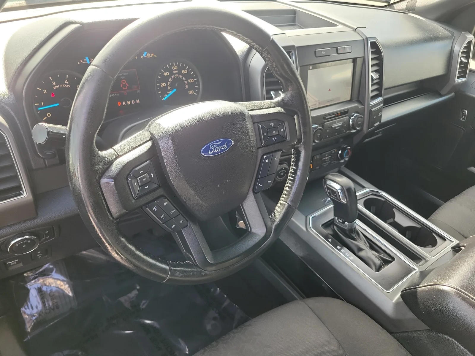2019 Ford F-150 XLT photo 9