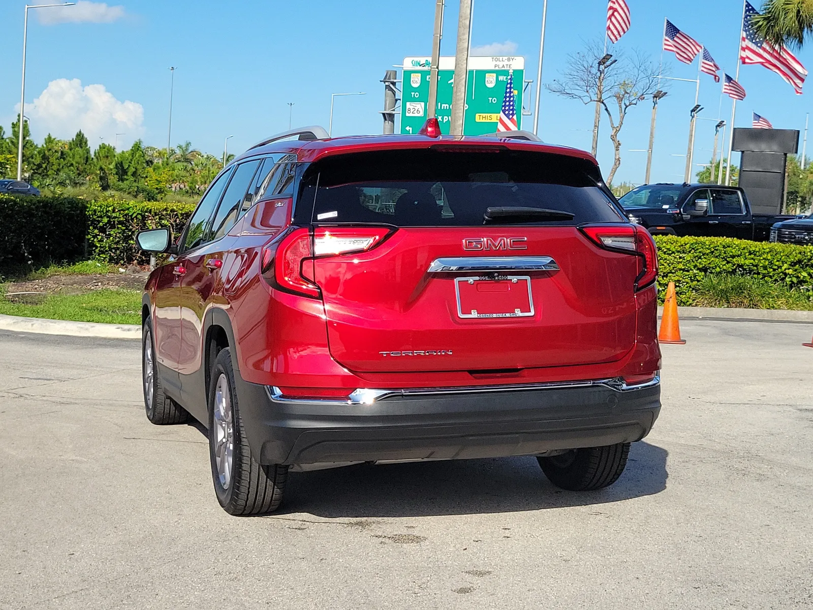 2024 GMC Terrain SLT photo 7