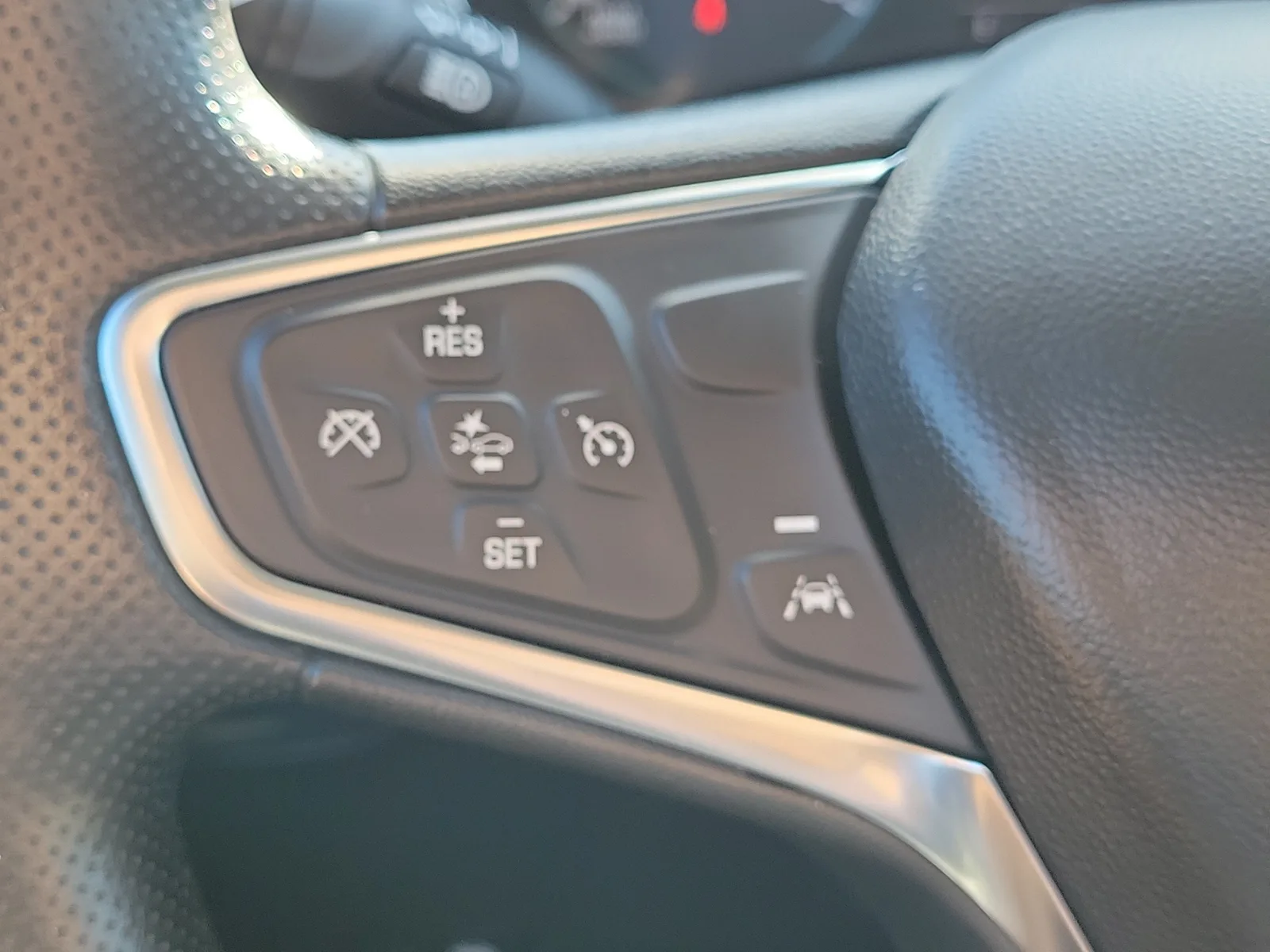 2024 Chevrolet Equinox LS photo 21