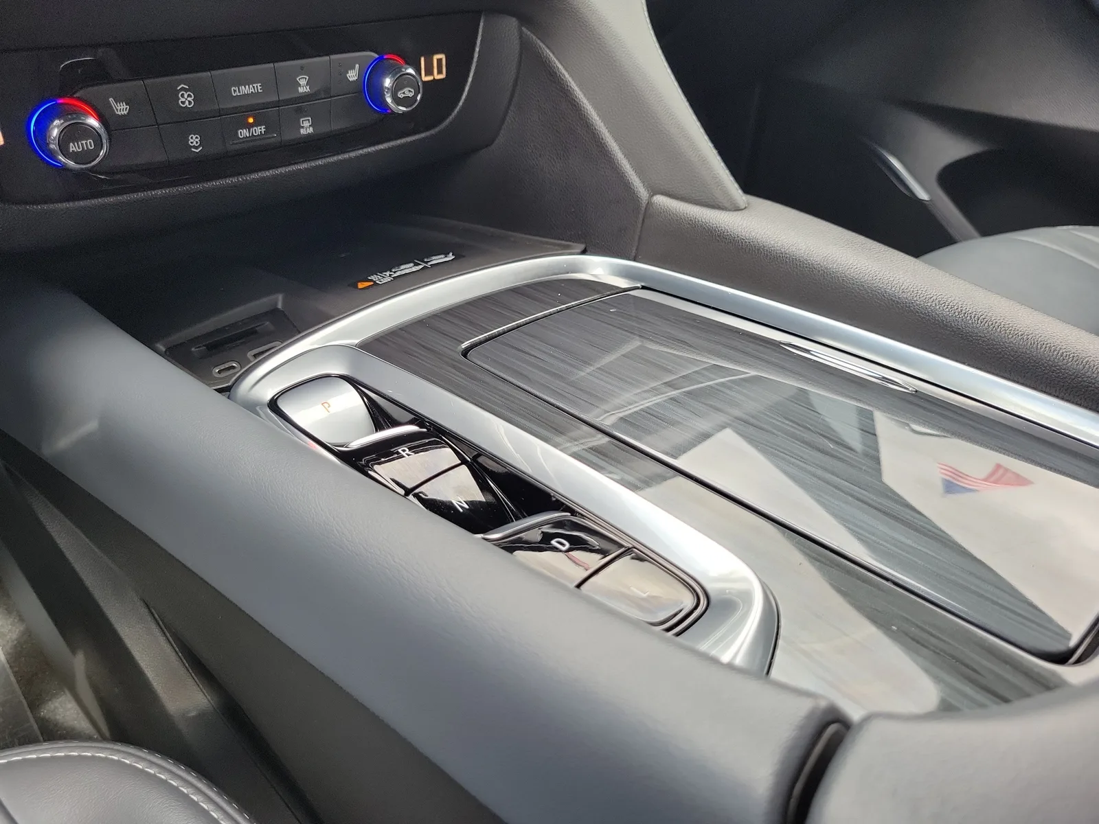 2022 Buick Enclave Essence photo 23