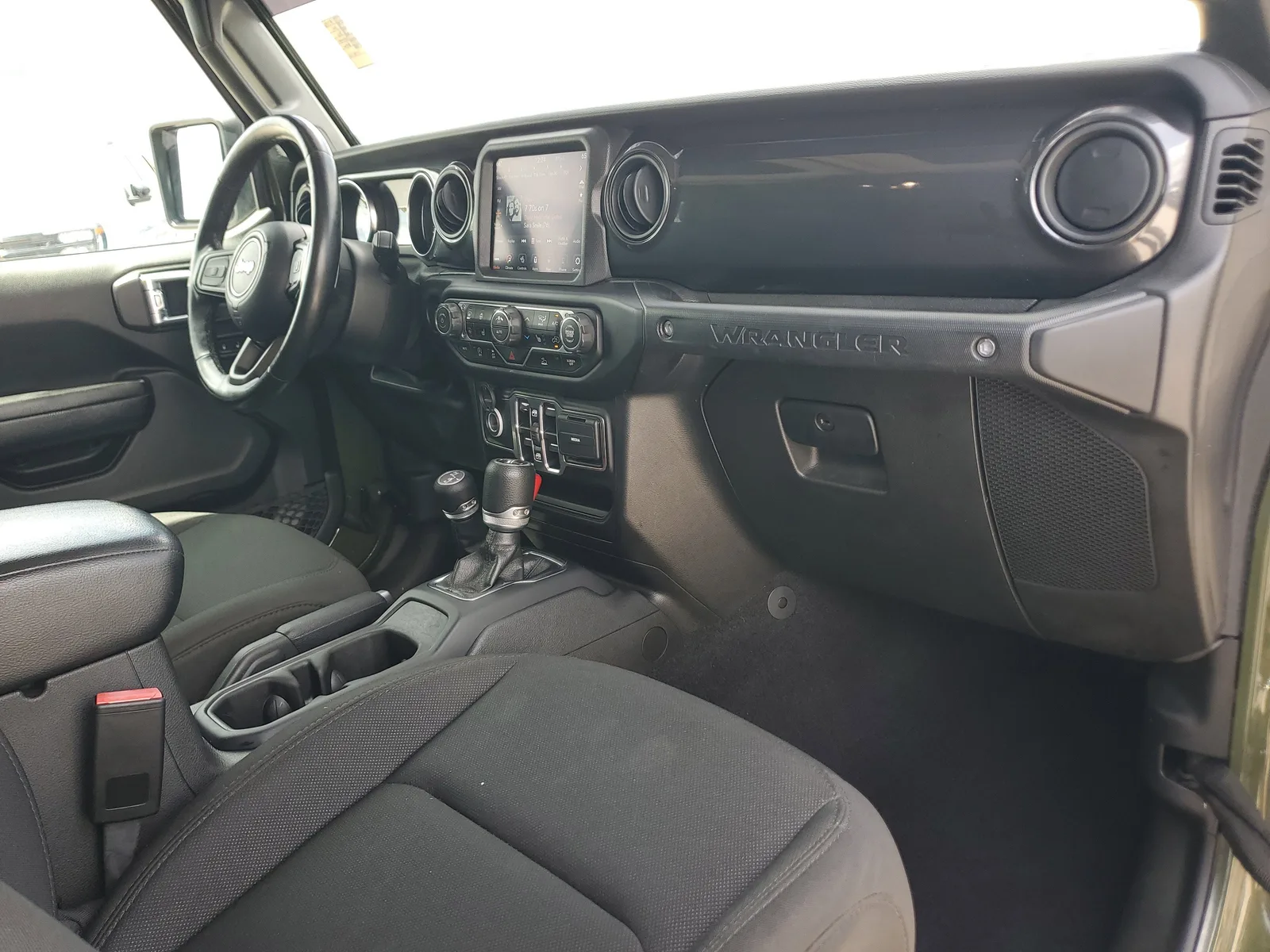 2021 Jeep Wrangler Unlimited Sport Altitude 4WD photo 17