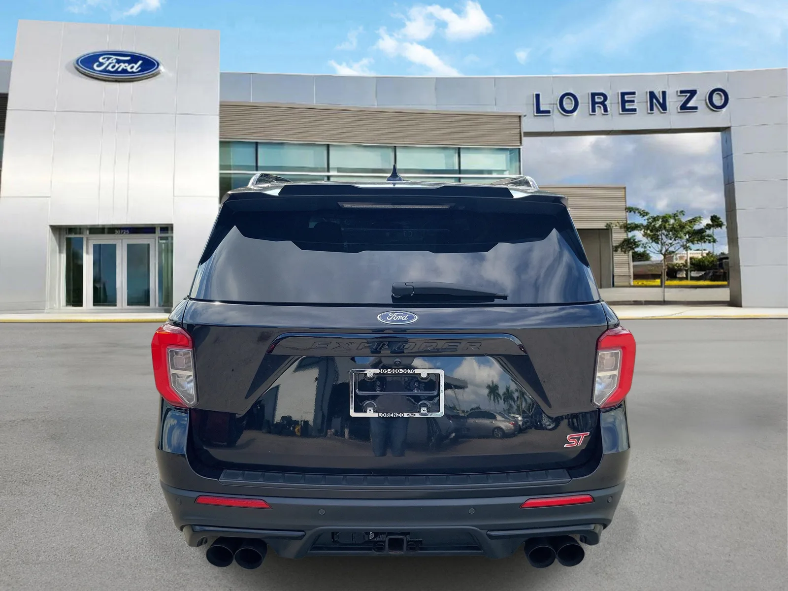 2020 Ford Explorer ST 4WD photo 6