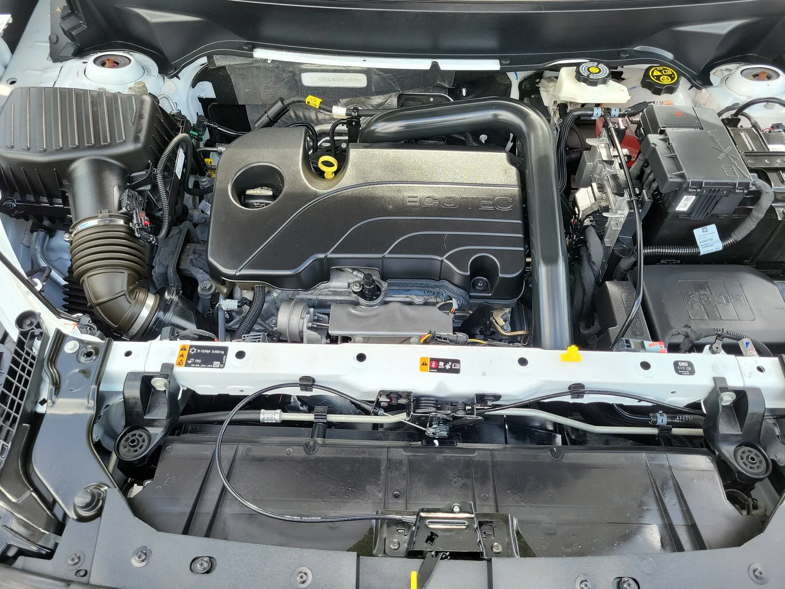 2023 GMC Terrain SLE photo 32