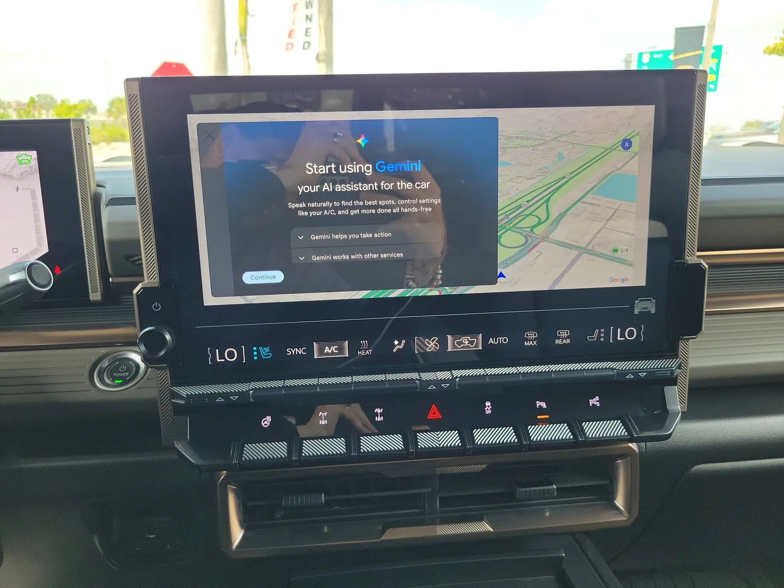 2025 GMC HUMMER EV Pickup 2X photo 25