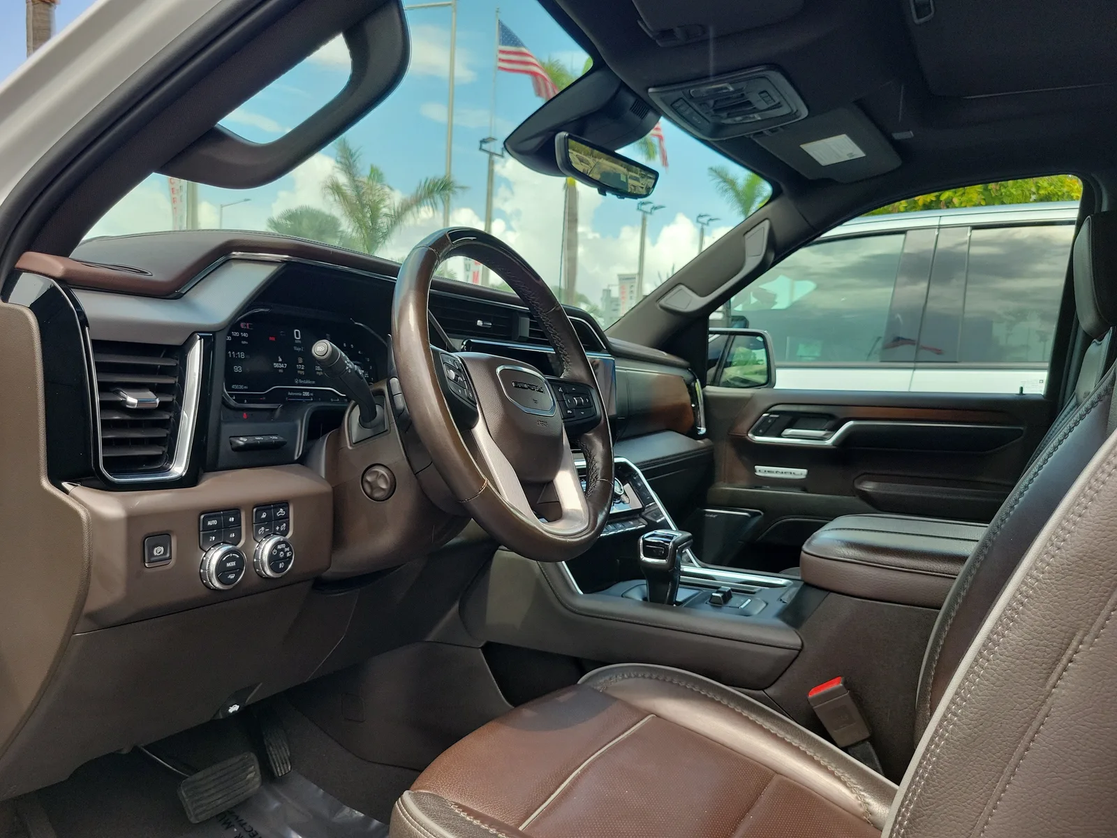 2024 GMC Sierra 1500 Denali photo 9
