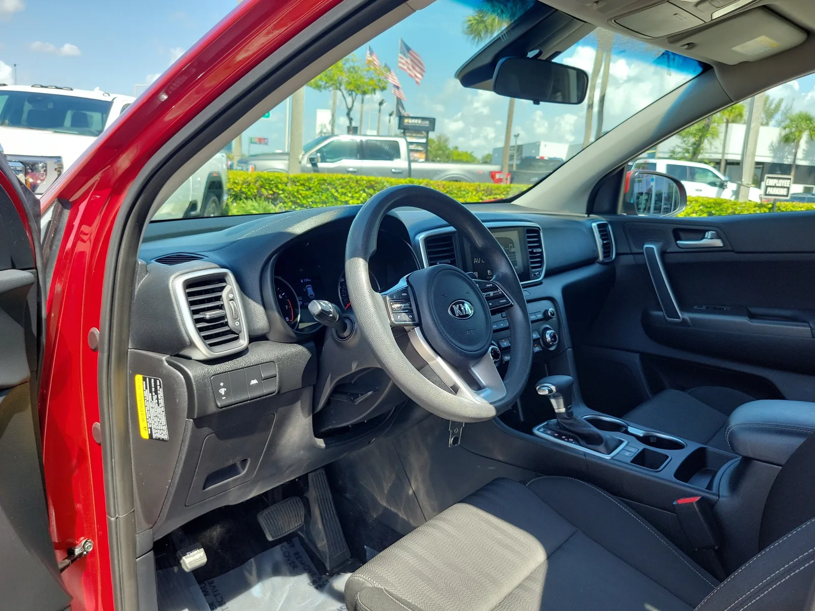 2020 Kia Sportage LX photo 9