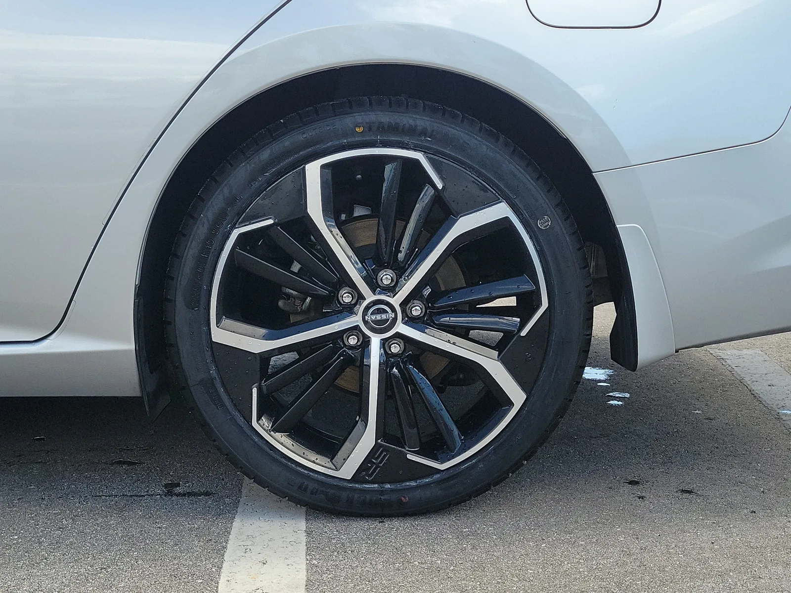 2024 Nissan Altima 2.5 SR photo 29