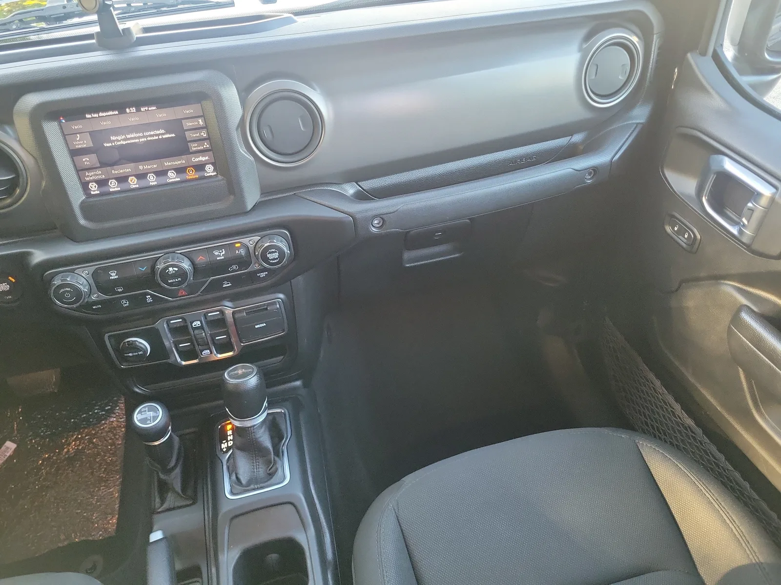 2022 Jeep Gladiator Sport S 4WD photo 17