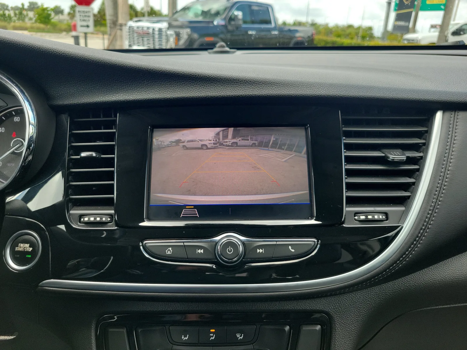 2022 Buick Encore Preferred photo 10