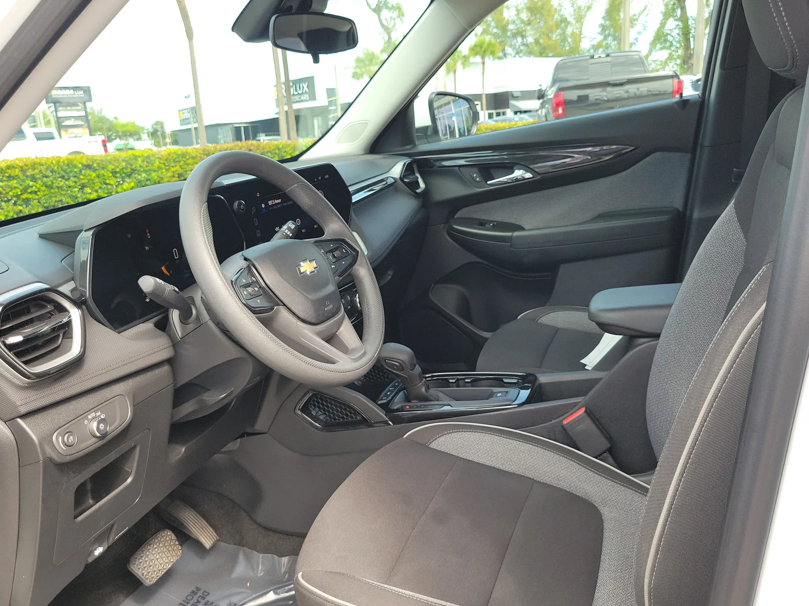 2024 Chevrolet Trailblazer LT photo 11
