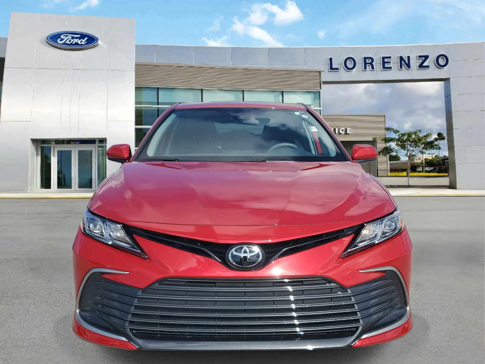 2023 Toyota Camry LE photo 2