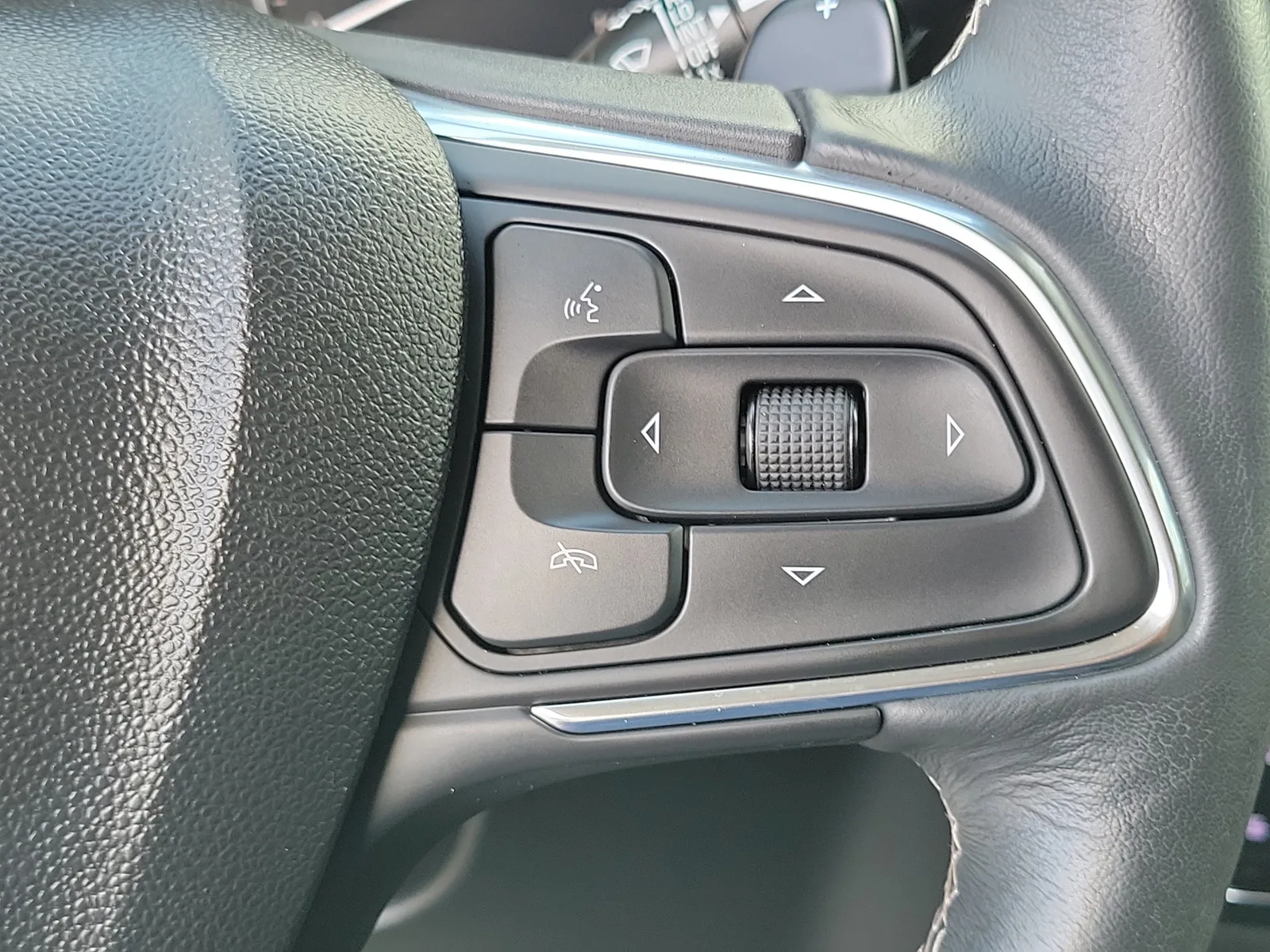 2023 Buick Envision Preferred photo 23