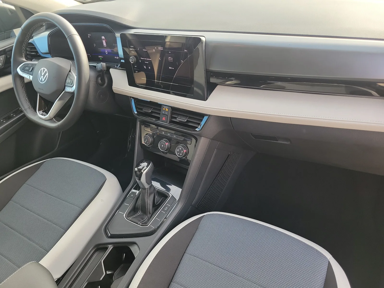 2025 Volkswagen Taos S photo 17